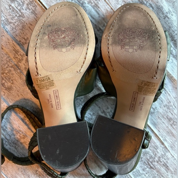 Preloved VINCE CAMUTO Fancey Ankle Strap Sandal in Lush Olive Women's Size 7.5 - Picture 7 of 9